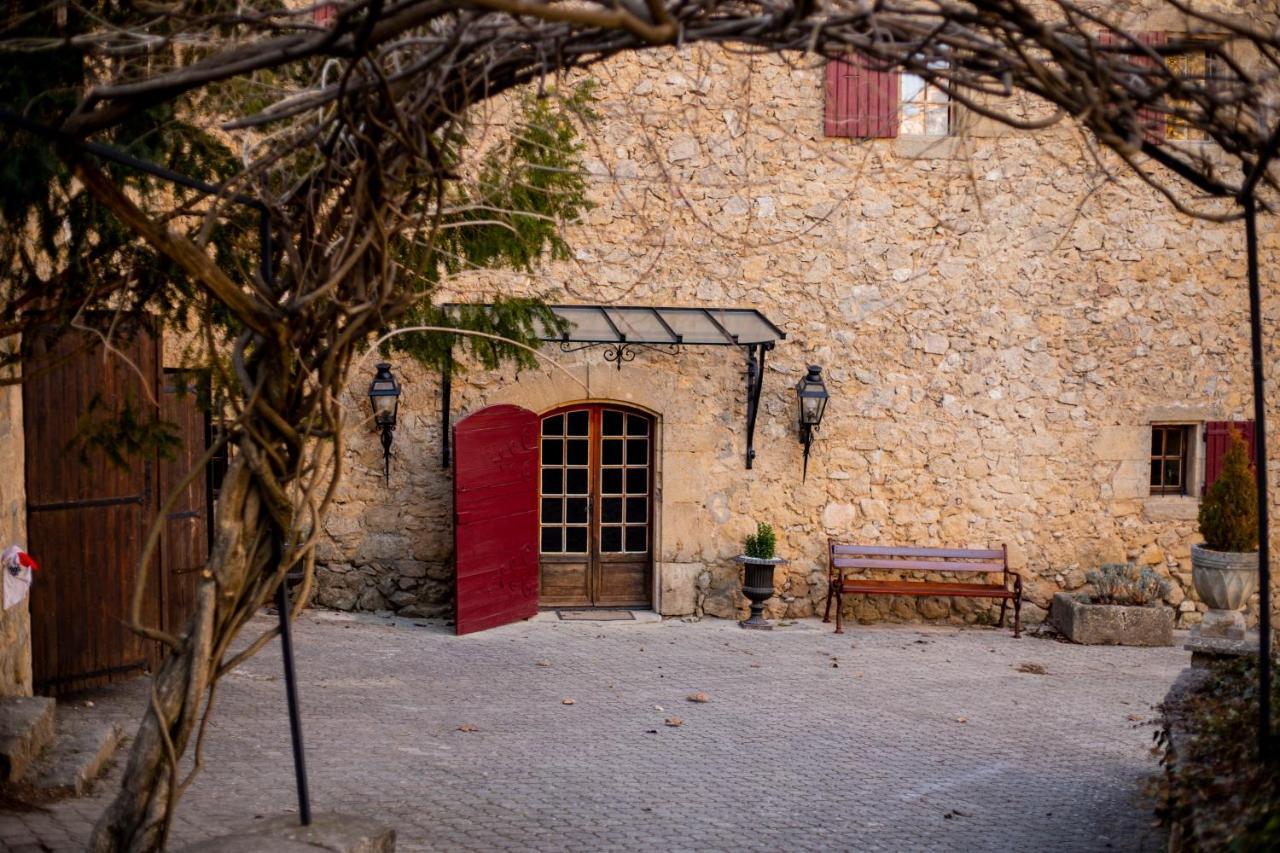 Le Vieux Moulin De Jouques Bed & Breakfast Exterior photo