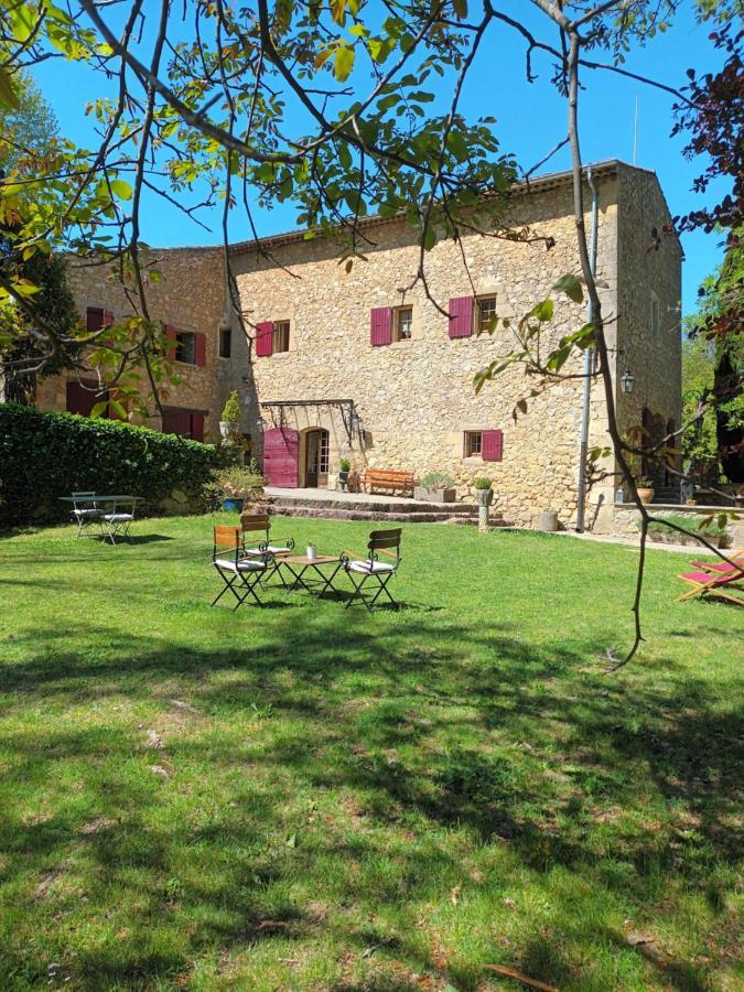 Le Vieux Moulin De Jouques Bed & Breakfast Exterior photo