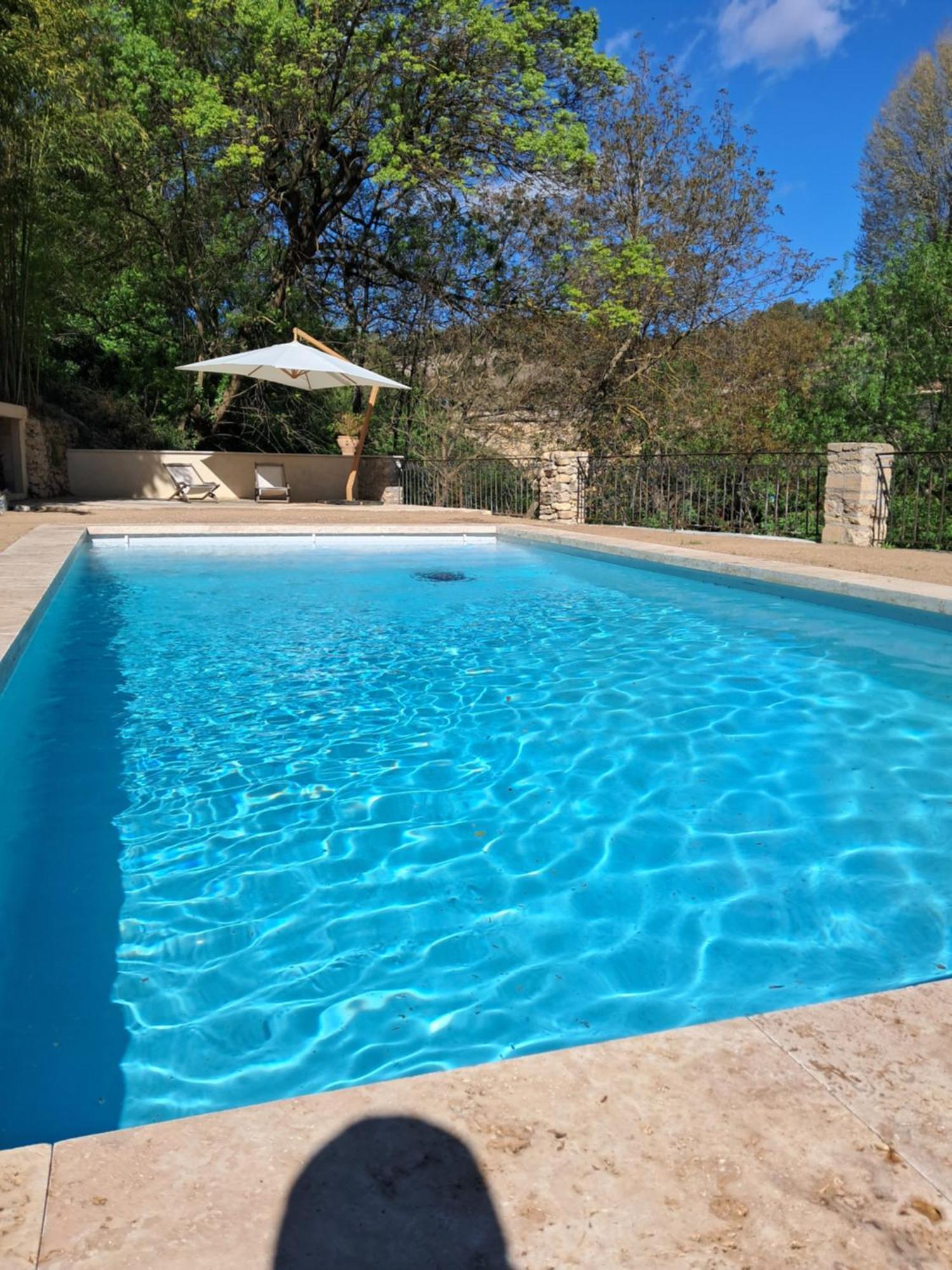 Le Vieux Moulin De Jouques Bed & Breakfast Exterior photo